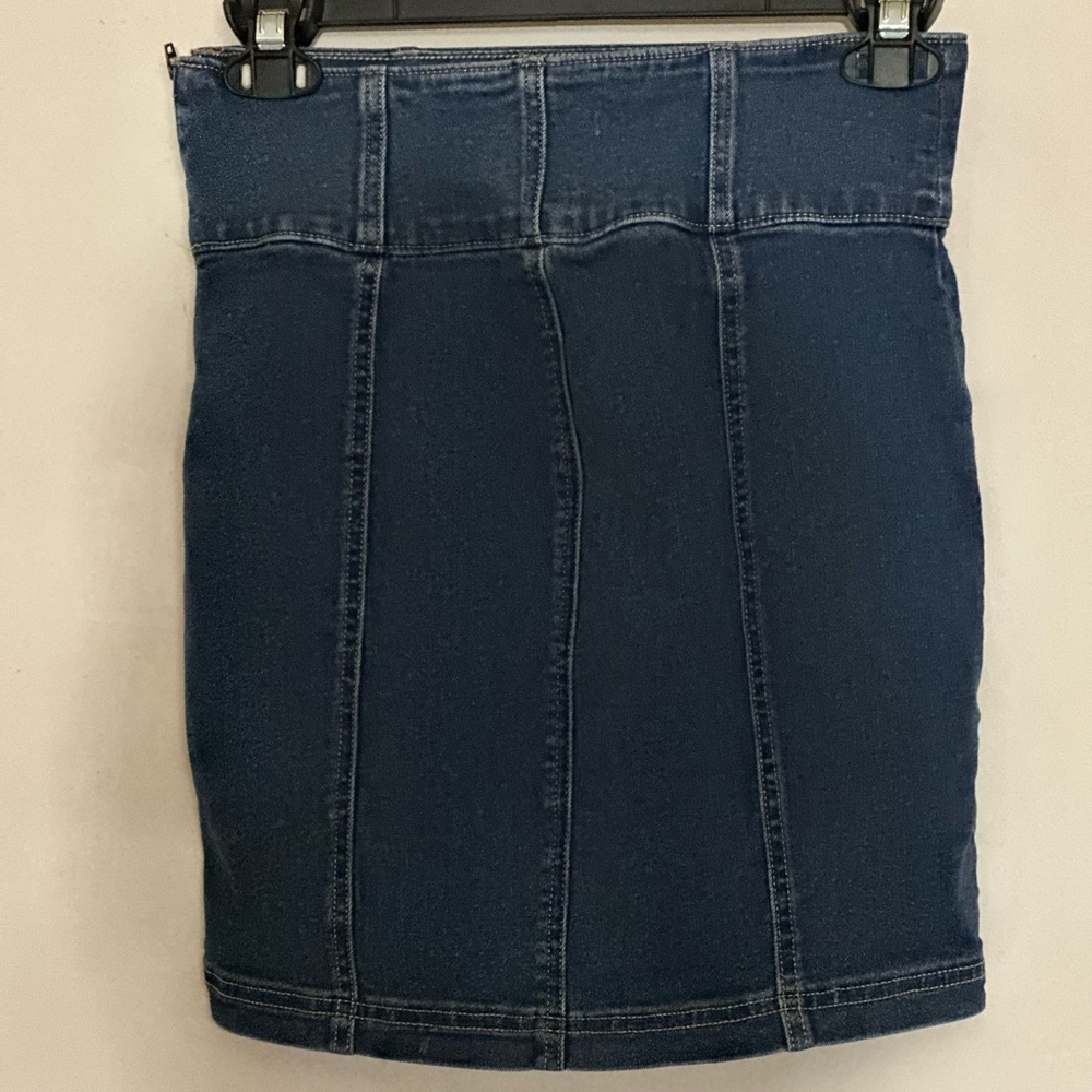 Mini pencil jean skirt